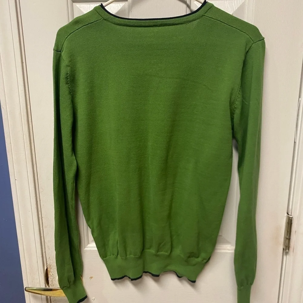Green v-Neck sweater men or women size L